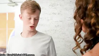 MOM SEXED THE NEIGHBORS GUY AND HAD HIM ON THE SOFA