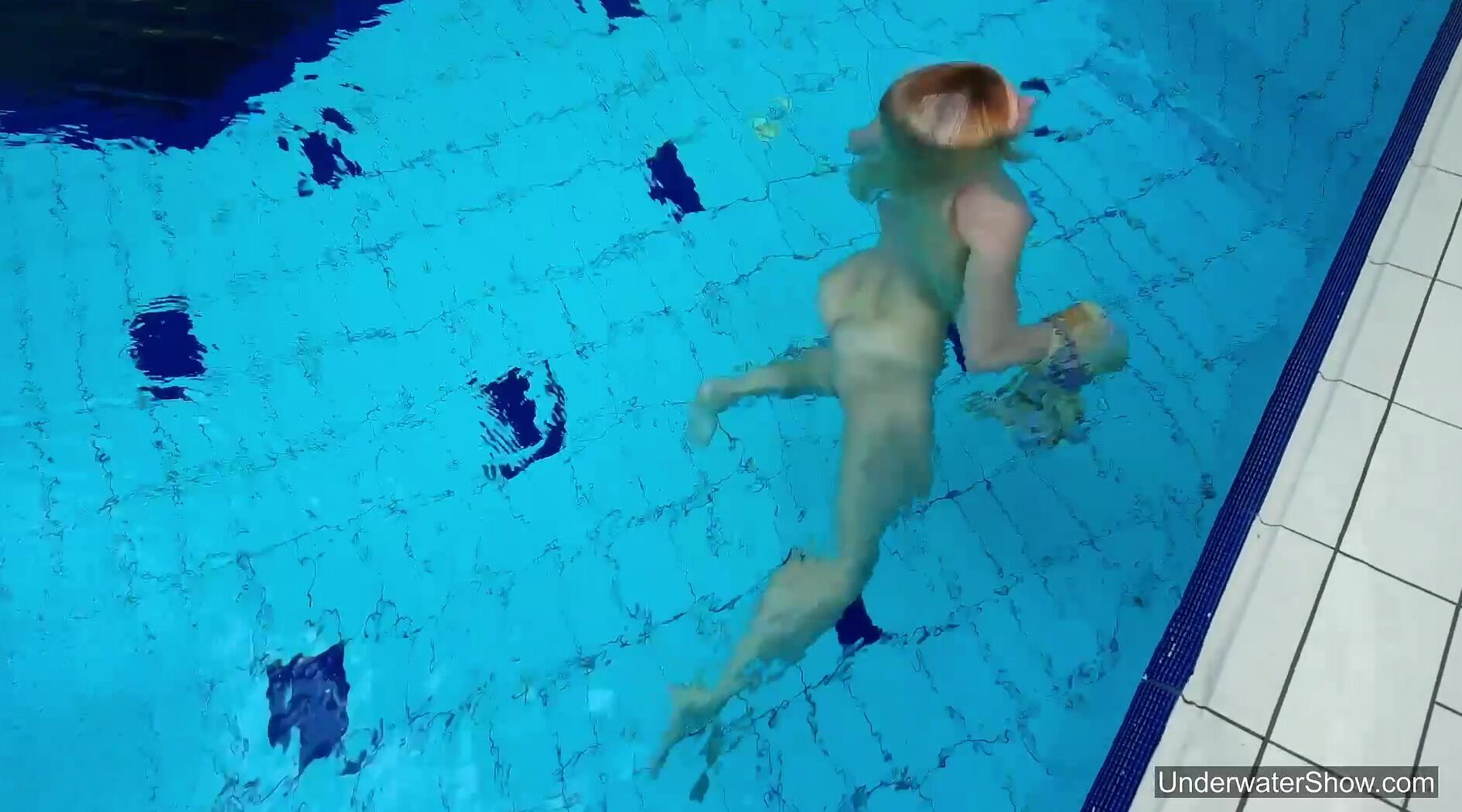 Petite teen Milana Voda endures the free naked swimming 4kPorn.XXX