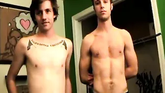 Pulling porn video – They like sucking dicks more than anything else in the world