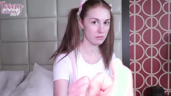 Cutie Ellie Murphy Got Her Clit Rubbed During Pussy Pounding Scene