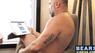 Older bear wanking off before feasting and riding raw cock