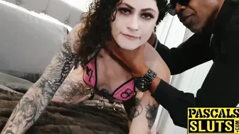 Naughty babe Lydia Black pussy squirts for jizz in mouth