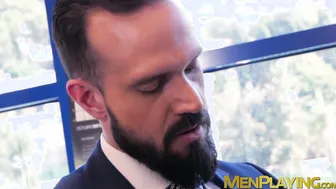 Cute stud enjoys taking his boss inside of his tight butt
